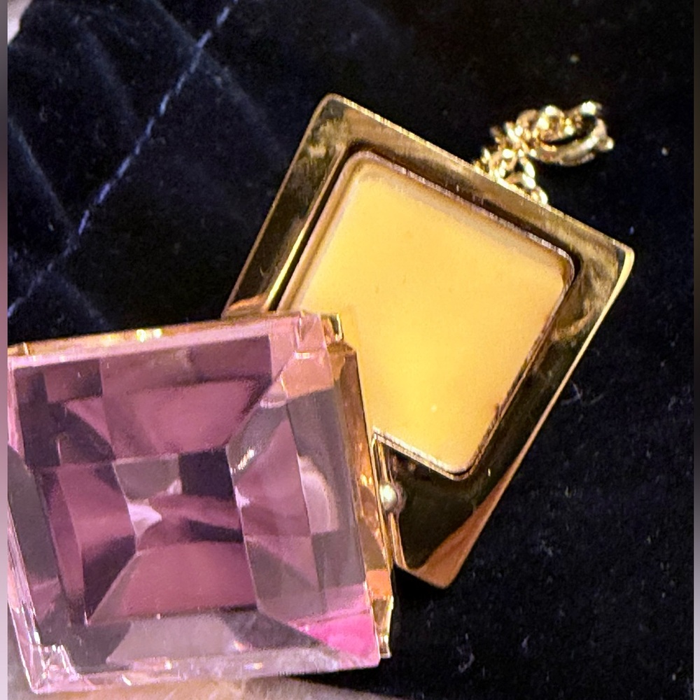 SALE🩷Estée Lauder Beautiful Ring (Retired)